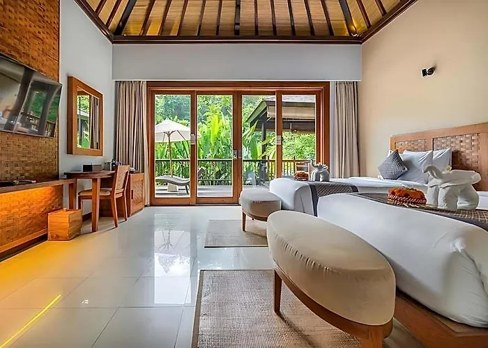 The Lokha Resort, & منتجع